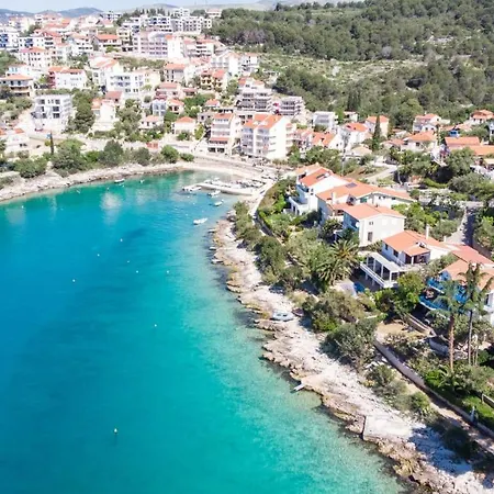 Summer By The Sea Apartman