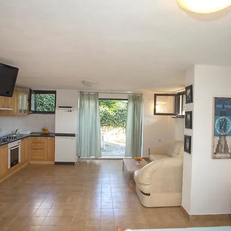Summer By The Sea Apartman